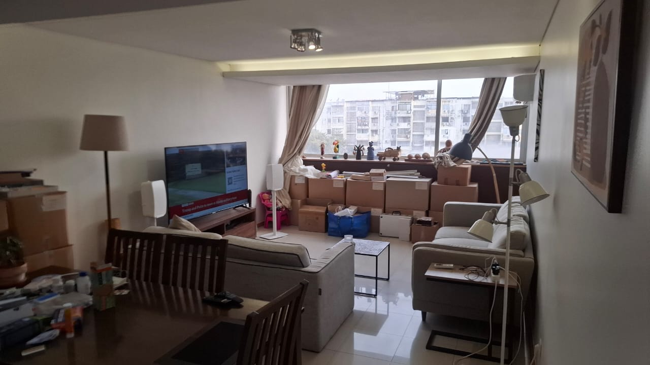 Sala do apartamento T3 à venda na Avenida Hoji-ya-Henda, Luanda